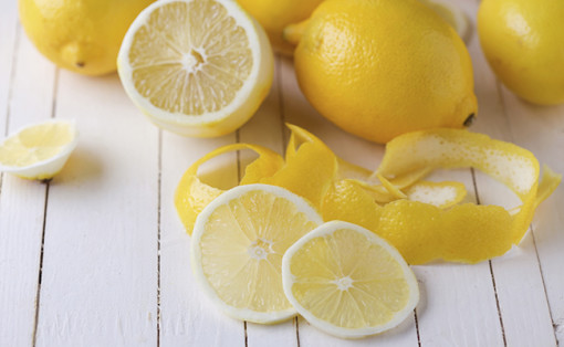 Fresh lemons